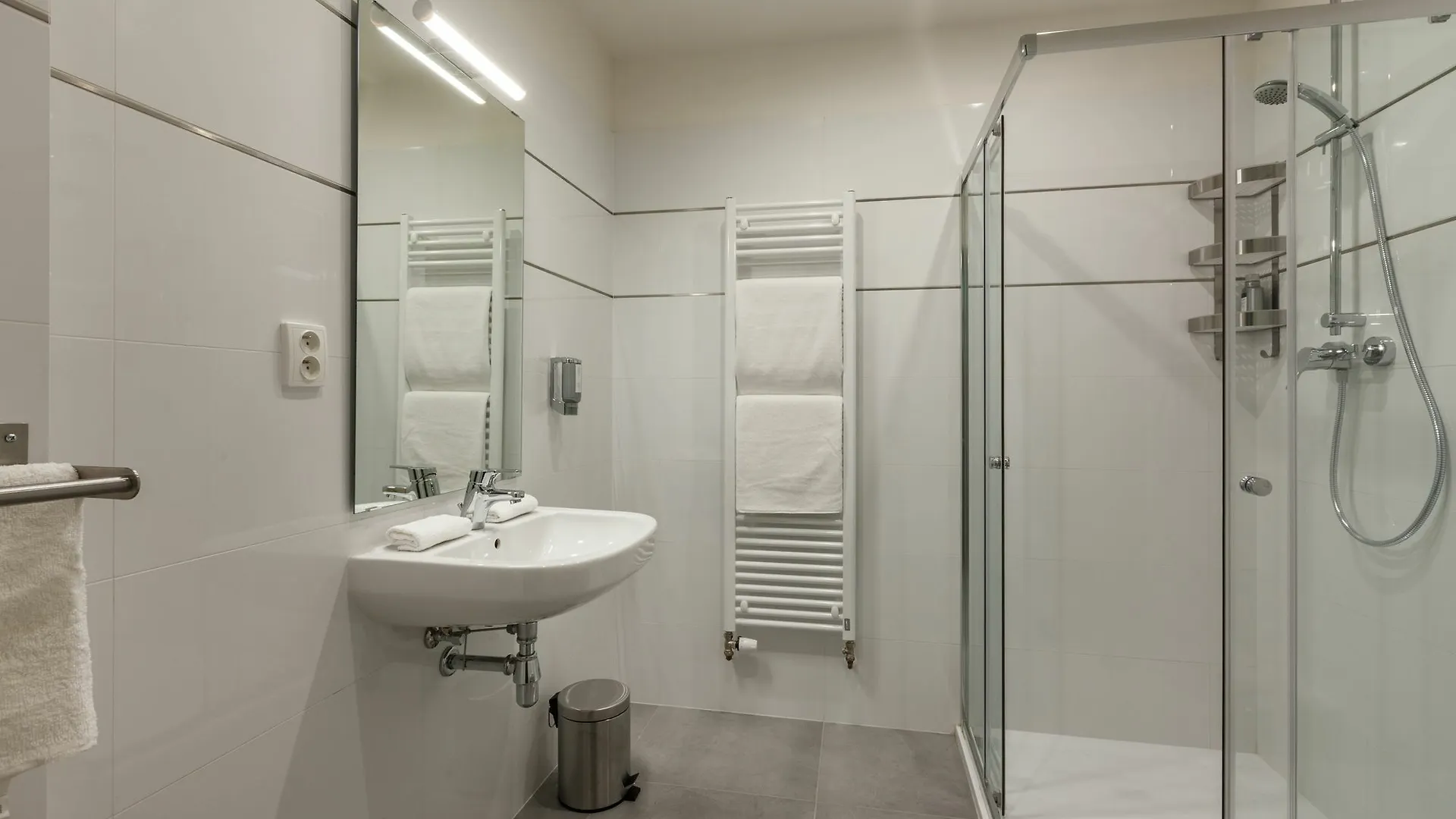 Gorgeous Prague Rooms 0*,